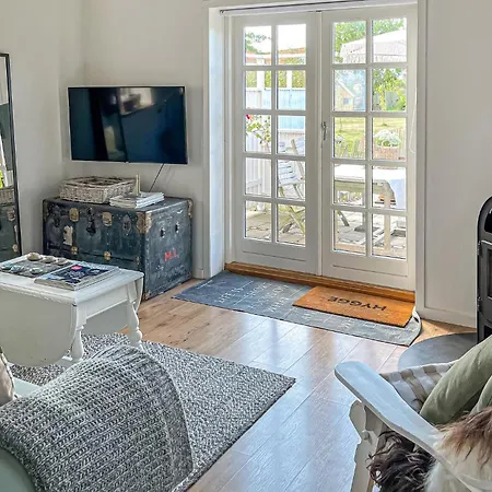 Hébergement de vacances 2 Bedroom Stunning In