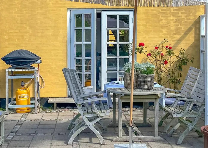 Feriehus 2 Bedroom Stunning In *