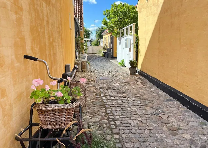 2 Bedroom Stunning In Feriehus *